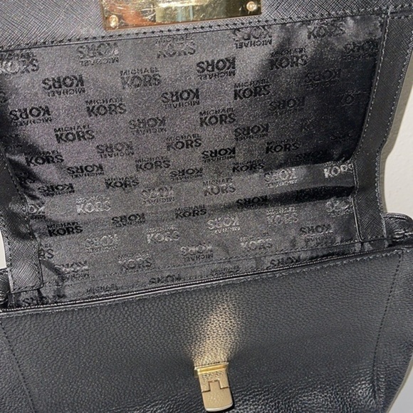 Michael Kors “Callie” black Flap Satchel - Picture 5 of 7